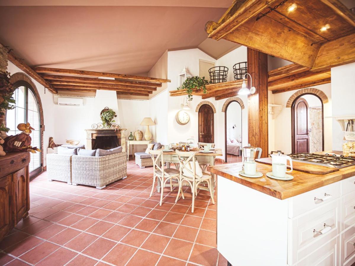 Апартаменти Relais Casale Il Poggetto - Olivo 1 By Zoom In Earth Чечина Екстер'єр фото
